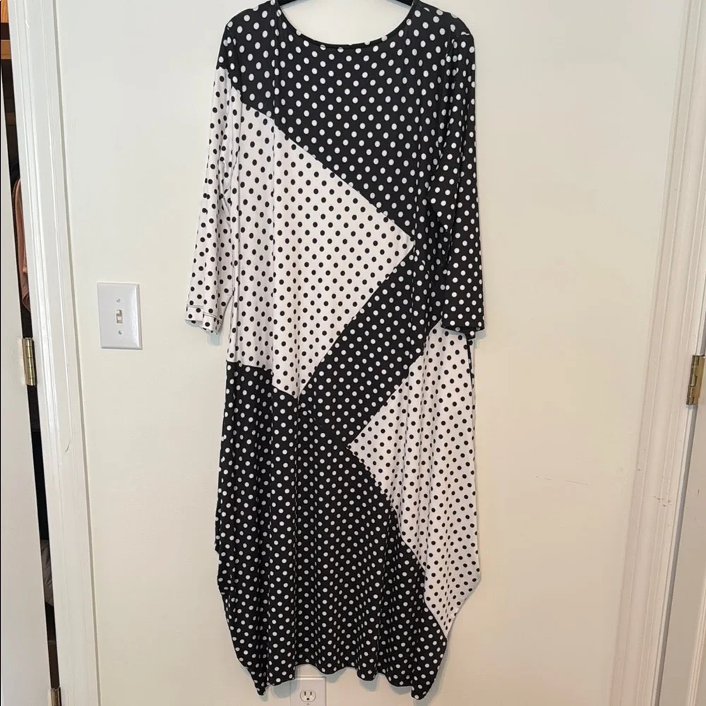 IC COLLECTION Black and White 3/4 Sleeve Dress - Picture 7 of 9